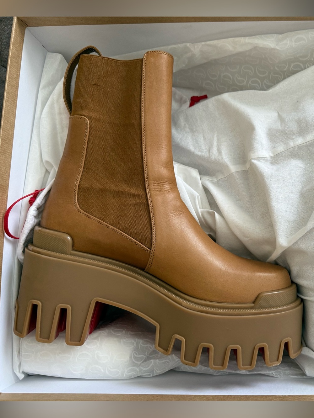 Christian Louboutin Tan Marchacroche Dune Maxx Chelsea Boot